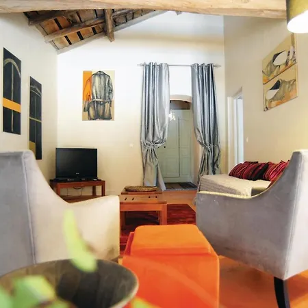 Nice In W/ 3 Bedrooms Burie